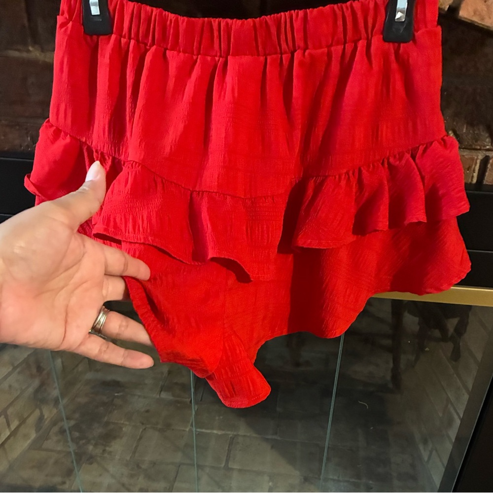 💃🏽Red Ruffled Tiered Mini Skort - Picture 3 of 5